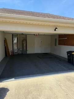 Empty clean garage after junk removal